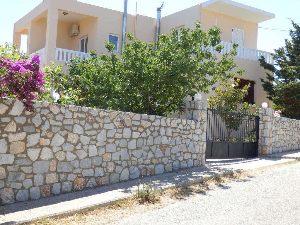 Maro Suites Tavronitis  Bagian luar foto