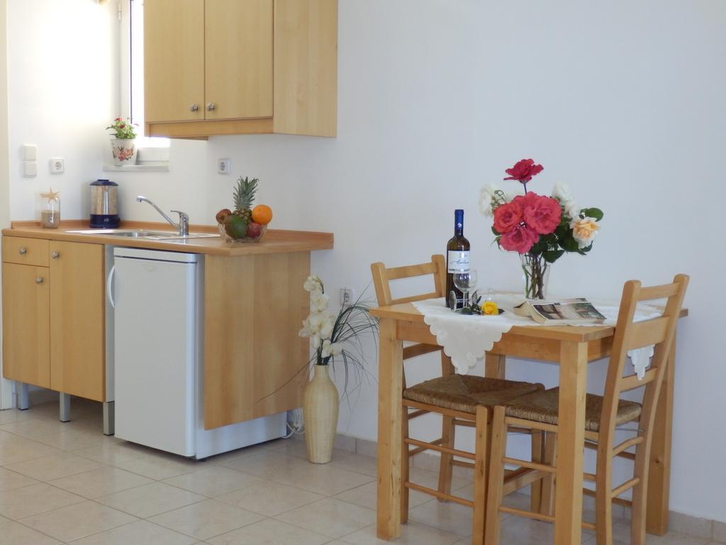 Maro Suites Tavronitis  Bagian luar foto